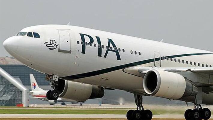 Carrying 200 passengers Jeddah-bound Pakistan plane catches fire minutes after take off Carrying 200 passengers Jeddah-bound Pakistan plane catches fire minutes after take off