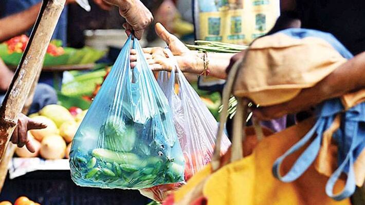 Town Municipality Officer raids shops seize 1 quintal Plastic Town Municipality Officer raids shops seize 1 quintal Plastic