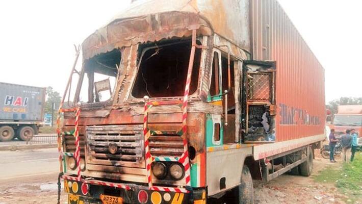 Runing Container truck Fire Runing Container truck Fire