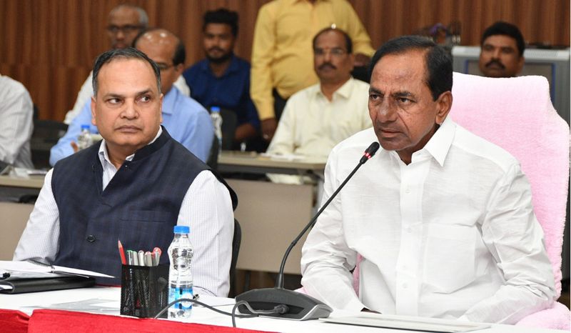 పుడ్ ప్రాసెసింగ్ పరిశ్రమ అభివృద్దిపై కేసీఆర్ సమీక్ష (ఫోటోలు)