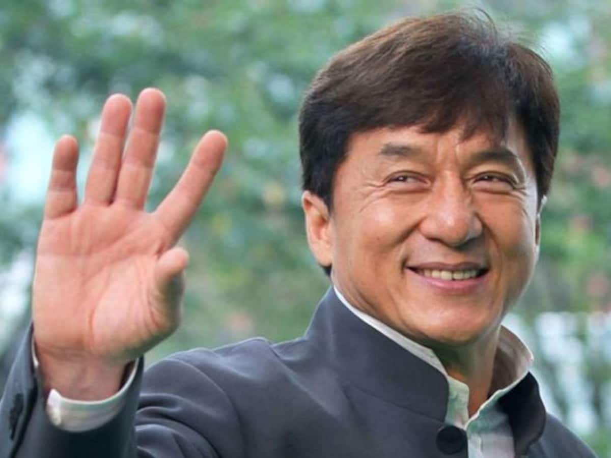 ज क च न क क र न व यरस ह न क खबर लग गय म स ज और क ल क अ ब र त ख द द न पड सफ ई Jackie Chan Doesnt Infected With Coronavirus Actor Denies Rumours Kpt