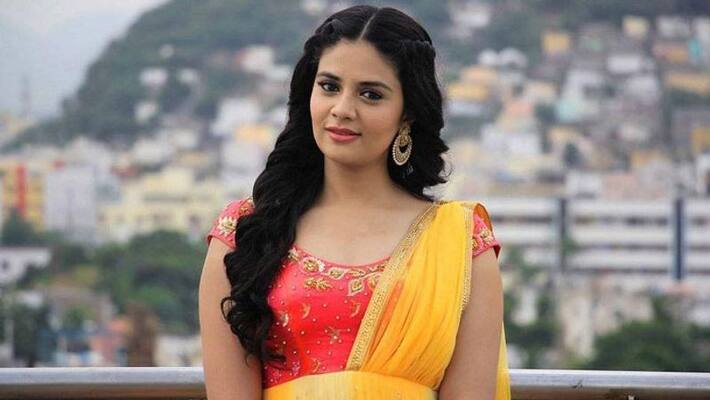 Sreemukhi interesting comments about her drinking habit Sreemukhi interesting comments about her drinking habit