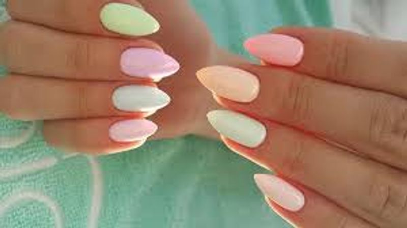 It improves the blood circulation to a great extent, resulting in improved flexibility of the hand.
