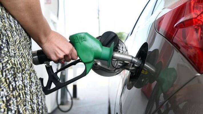 Petrol Diesel Price Today on January 24 2023: Fuel prices remain unchanged on Tuesday check latest prices here-sak Petrol Diesel Price Today on January 24 2023: Fuel prices remain unchanged on Tuesday check latest prices here-sak