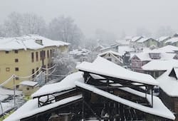 snowfall in Kashmir