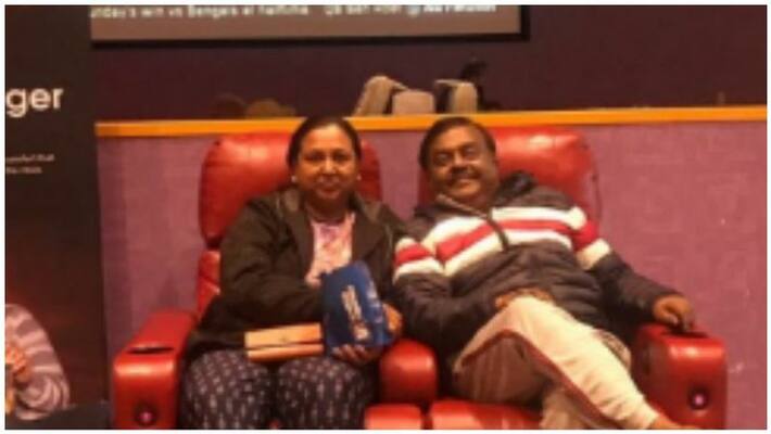 vijayakanth watch the movie in inox theater in america vijayakanth watch the movie in inox theater in america
