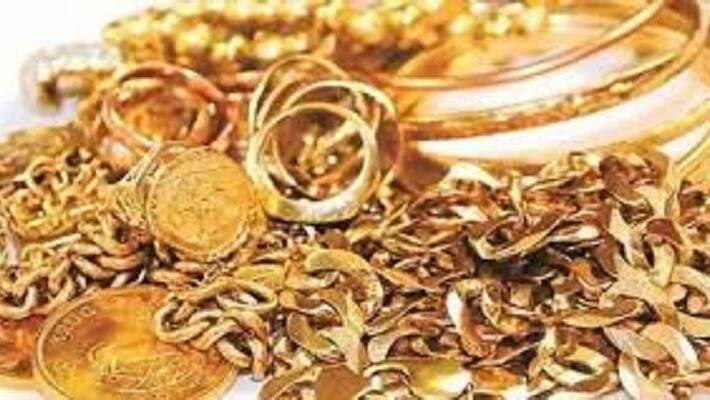 20 sovereign gold and Rs 4 lakh stolen from jewelery owner in Vizhinjam 20 sovereign gold and Rs 4 lakh stolen from jewelery owner in Vizhinjam