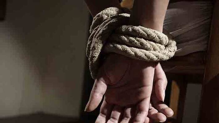 gold businessman laxman kidnapped by unknown persons in hyderabad gold businessman laxman kidnapped by unknown persons in hyderabad