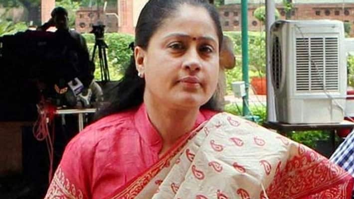 vijayashanthi criticize cm kcr vijayashanthi criticize cm kcr