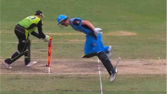 billy stanlake comical run out in big bash league billy stanlake comical run out in big bash league