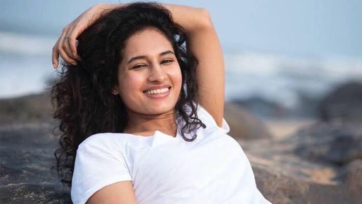 bigg boss beauty pooja ramachandran announces her pregnancy bigg boss beauty pooja ramachandran announces her pregnancy