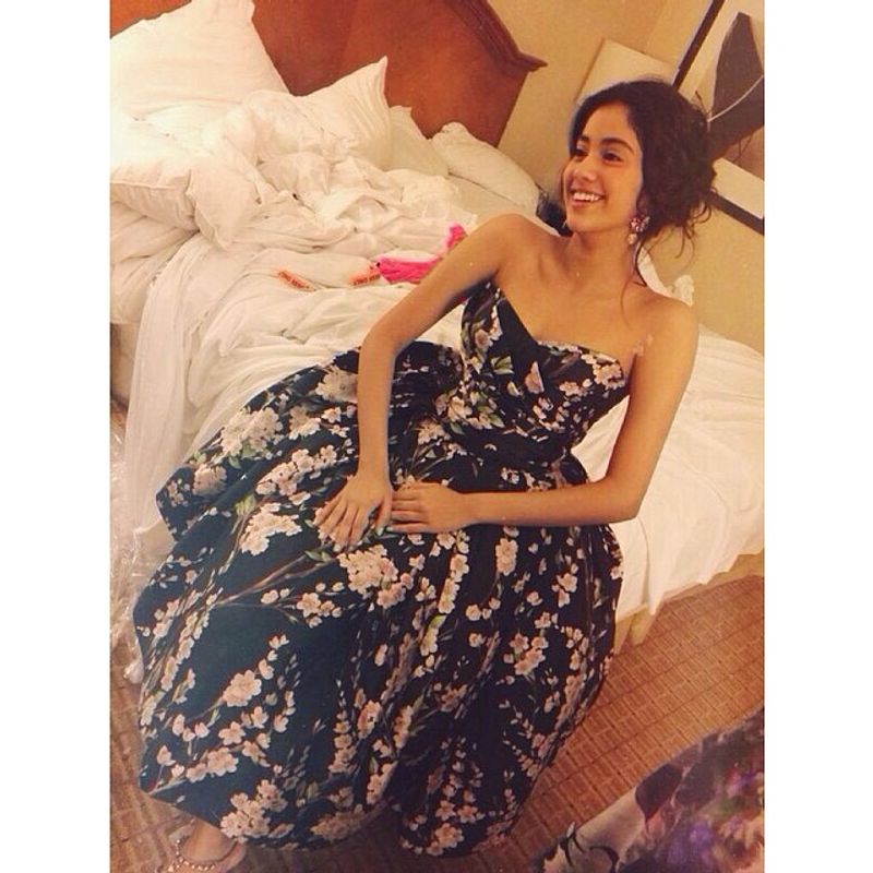 janhvi kapoor latest instgram photos