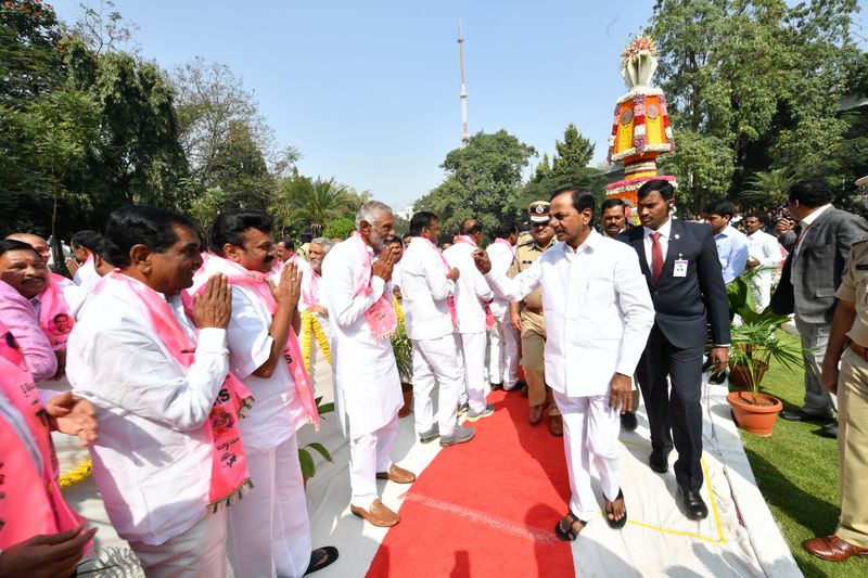 KCR at gun park before going to assembly