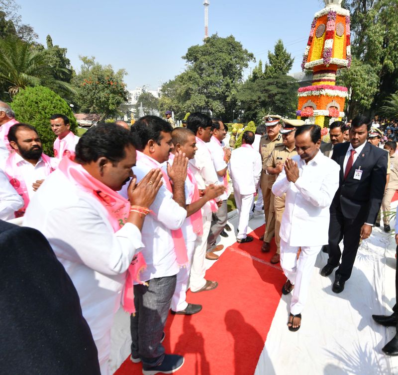 KCR at gun park before going to assembly
