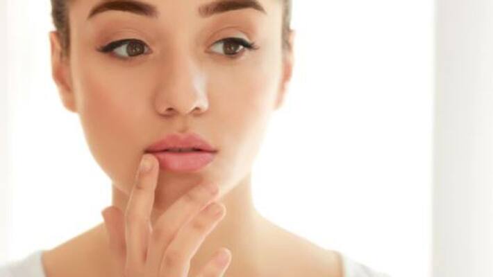 natural ways to keep lips from drying natural ways to keep lips from drying