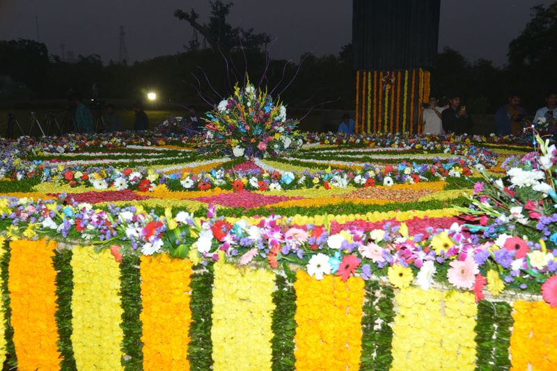 NTR Family Visit NTR Ghat Photos