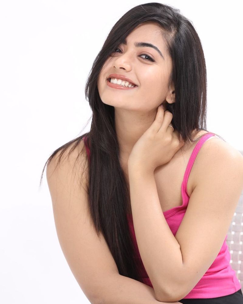 RASHMIKA MANDANNA HOT AND CUTE PHOTOS