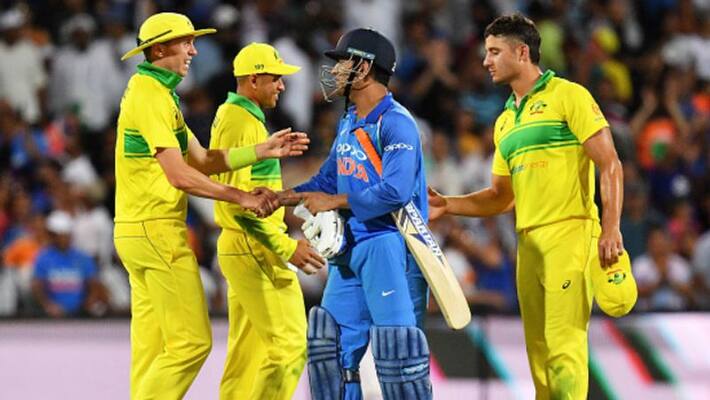 mahendra singh dhoni half century in melbourne odi mahendra singh dhoni half century in melbourne odi