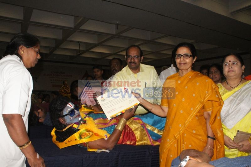 Nara Bhubaneswari at NTR trust Bhawan,at legend blood donation camp