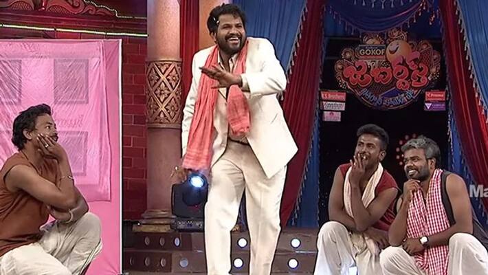 hyper adhi re entryin jabardasth hyper adhi re entryin jabardasth