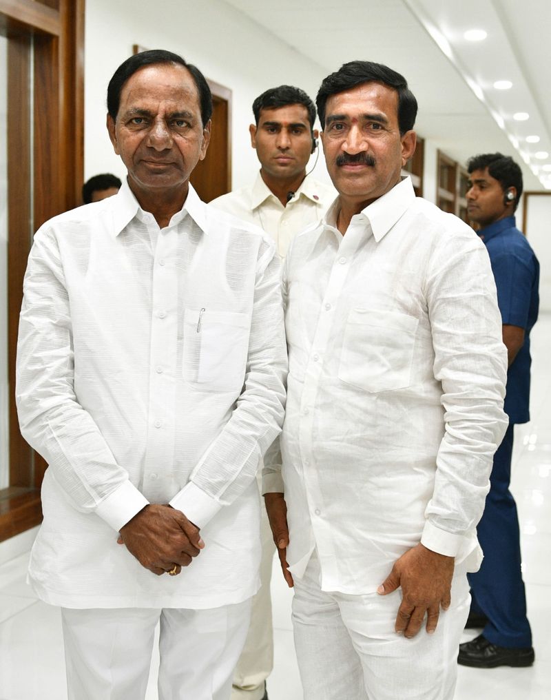 gajwel congress leader onteru prathap reddy joined in trs