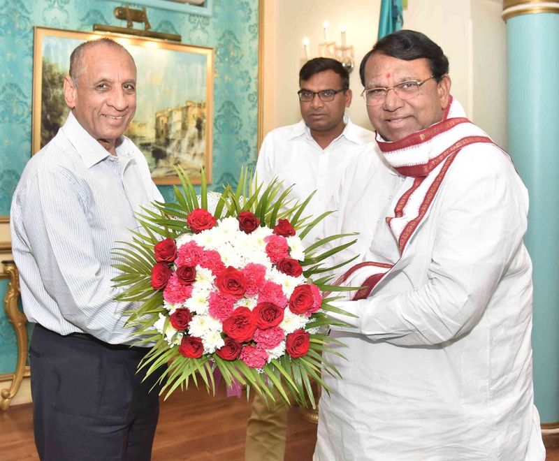 telangana assembly speaker pocharam srinivas reddy meets governor