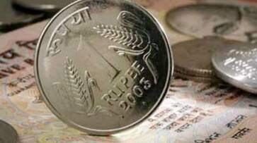 Rupee rebounds from 6-month low rises 55 paise to 70 85 against US Dollar in early trade