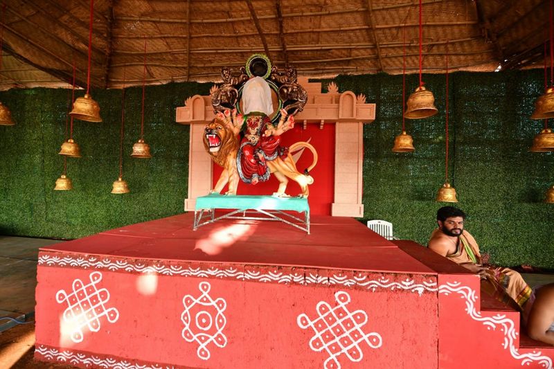 KCR supervises the arrangeemnts made for Chandiayagam