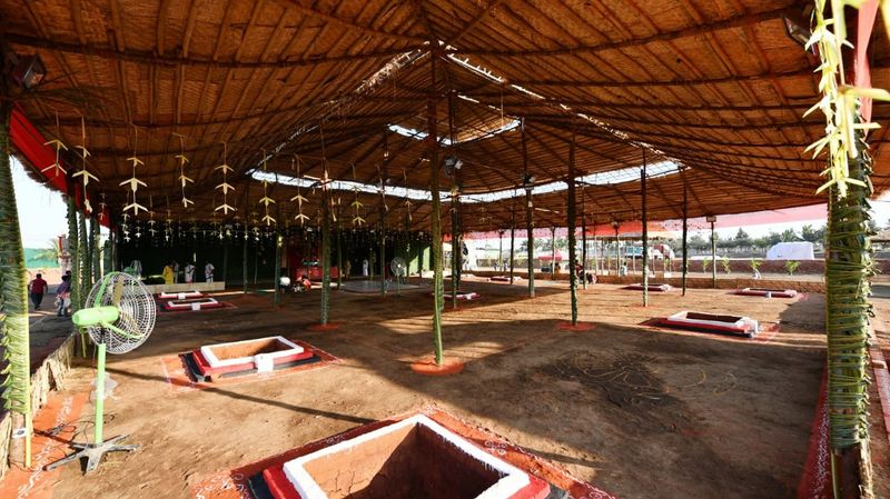 KCR supervises the arrangeemnts made for Chandiayagam