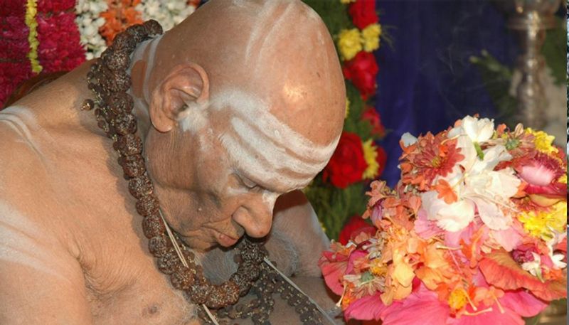 ಮದುವೆ ಸಮಾರಂಭಗಳು ಸರಳವಾಗಿರಬೇಕು. ಪ್ರೀತಿ ಪ್ರೇಮಗಳ ಆತ್ಮೀಯ ಮಂಗಳ ಕಾರ್ಯಕ್ರಮಗಳಾಗಬೇಕು. ಉಭಯ ಕುಟುಂಬಗಳ ಬೆಳಕಿನ ಹಬ್ಬವಾಗಬೇಕು.