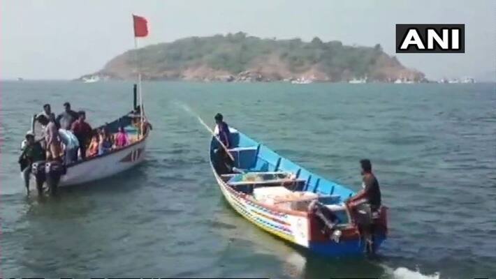 6 Dead After Boat Capsizes Off Karwar In Karnataka: Report 6 Dead After Boat Capsizes Off Karwar In Karnataka: Report