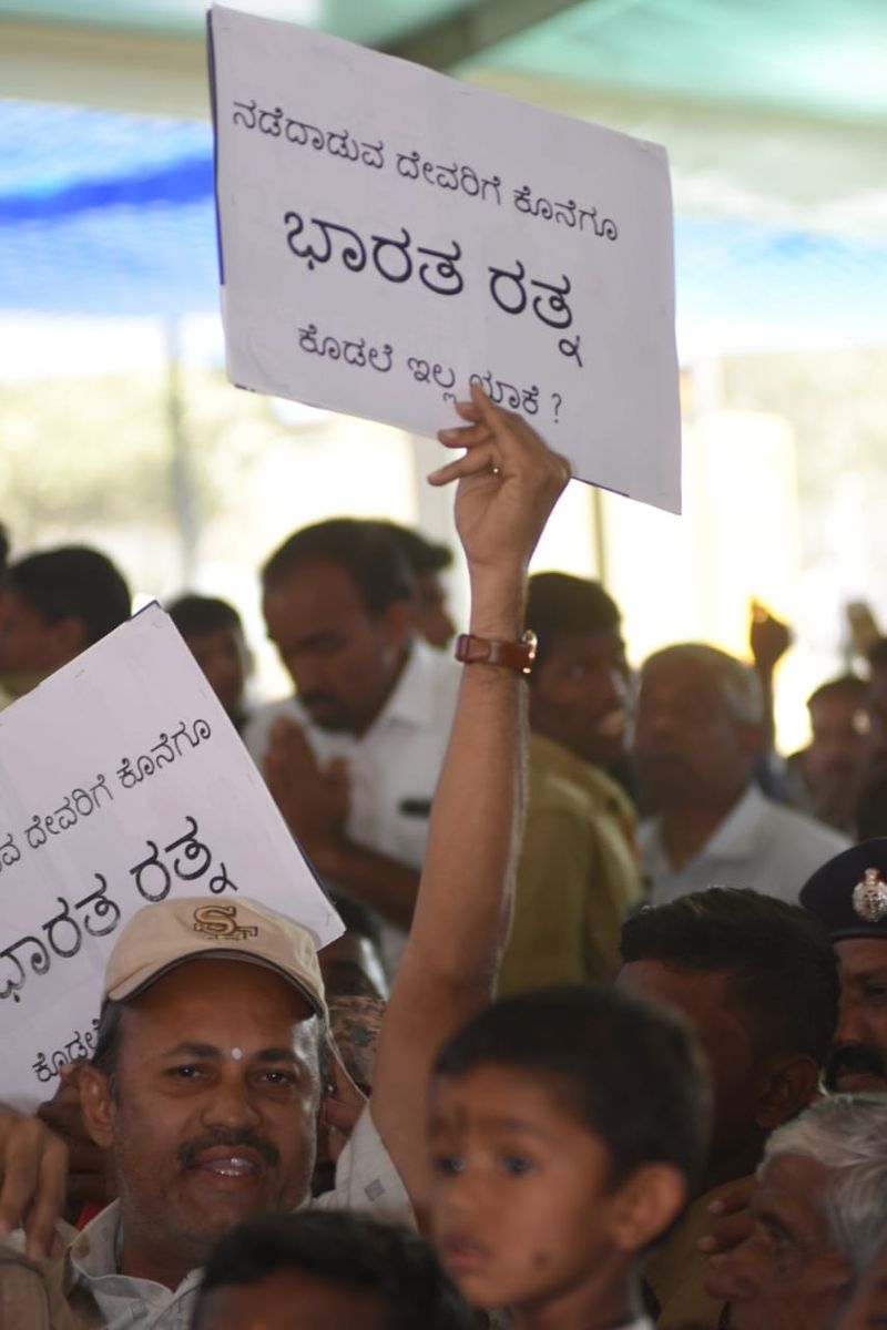 ಜನರ ಹಸಿವ ತಣಿಸಿದ ಮಹಾನ್ ಯೋಗಿಗೆ ಭಾರತ ರತ್ನ ಸಿಗಬೇಕು.