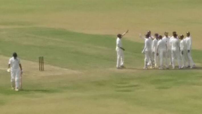 Seven wickets for Umesh Yadav and Kerala collapsed against Vidarbha in Ranji Semi Seven wickets for Umesh Yadav and Kerala collapsed against Vidarbha in Ranji Semi