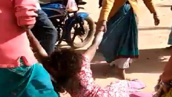 members of women association mercilessly thrash female for failing to repay loan members of women association mercilessly thrash female for failing to repay loan