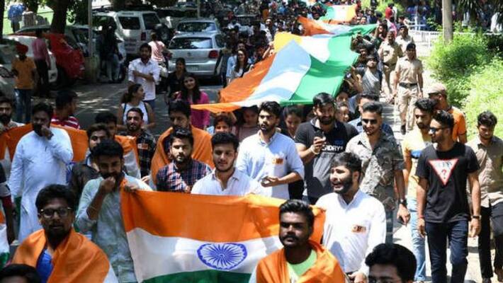 AMU blocks tiranga yatra conducted by yuvamorcha AMU blocks tiranga yatra conducted by yuvamorcha