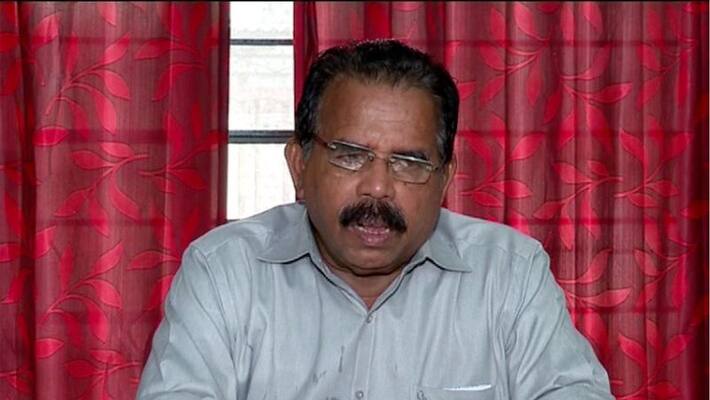 CPIM rejected the sanitation workers who threw the Onam sadya in the garbage as a sign of protest CPIM rejected the sanitation workers who threw the Onam sadya in the garbage as a sign of protest