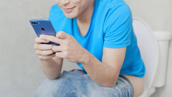 mobile phone use in toilet is bad for health mobile phone use in toilet is bad for health
