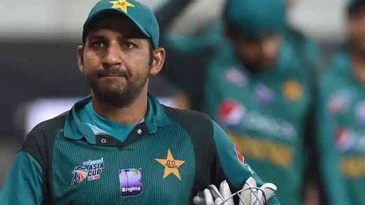 sarfraz ahmed suspended for 4 matches for racial comments on south africa cricketer sarfraz ahmed suspended for 4 matches for racial comments on south africa cricketer