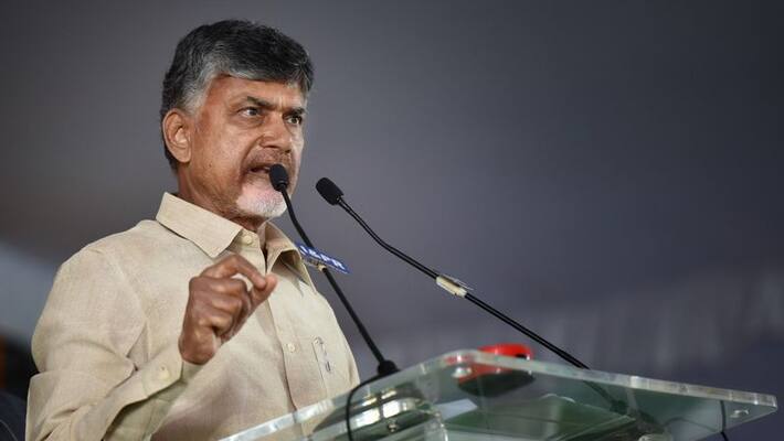 chandrababu appreciates oldage woman muthyalamma in anantapuram chandrababu appreciates oldage woman muthyalamma in anantapuram