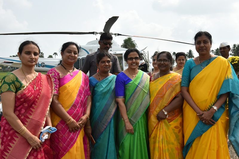 కొమరోలులో చంద్రబాబు దంపతులు(ఫోటోలు)