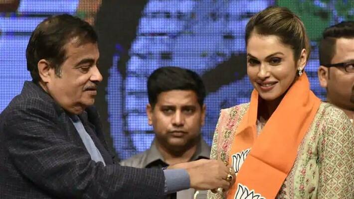 Actor Isha Koppikar Joins BJP Actor Isha Koppikar Joins BJP
