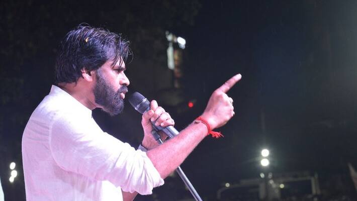 pawan accuses jagan of spreading false news against his long march pawan accuses jagan of spreading false news against his long march