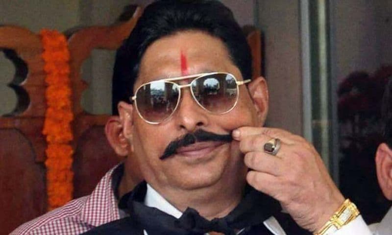 नीलम देवी के पास 2015 में एक भी गाड़ी नहीं थी। लेकिन अब उनके पास दो एसयूवी हैं। जबकि, अनंत सिंह के पास अभी भी एक स्कॉर्पियो ही है, जिसकी कीमत 6 लाख रुपए है।
(फाइल फोटो)
