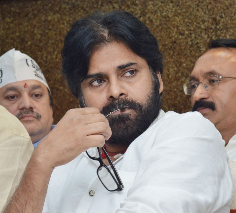 మరి కొన్ని నెలలు గడిస్తే పవన్ భవిష్యత్తు అసలైన కార్యాచరణపై అందరికి ఒక క్లారిటీ వస్తుంది. లలెట్స్ వెయిట్ అండ్ సి పవన్ ఎలాంటి దారి సెట్ చేసుకుంటాడో చూద్దాం.