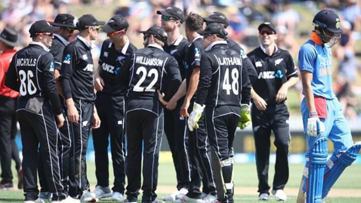 india lost 7 wickets for just 40 runs in fourth odi against new zealand india lost 7 wickets for just 40 runs in fourth odi against new zealand