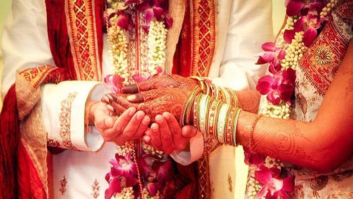 Hyderabad Man Convinced Family to Print Wedding Card with Appeal to 'Vote for Modi Hyderabad Man Convinced Family to Print Wedding Card with Appeal to 'Vote for Modi