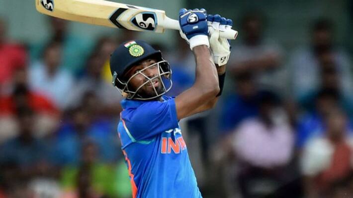 pandya played dhoni style helicopter shot pandya played dhoni style helicopter shot