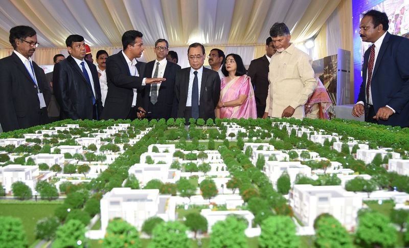 ఎపి హైకోర్టు ప్రారంభం: సుప్రీం సిజేతో చంద్రబాబు (ఫొటోలు)