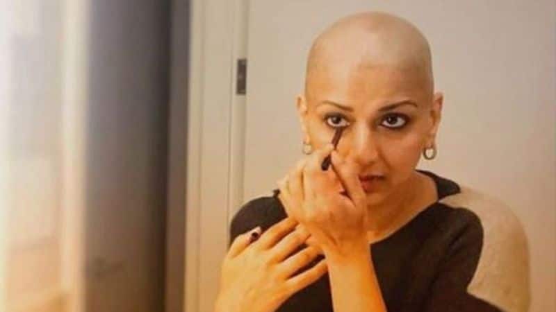 Sonali Bendre-Metastatic Cancer: In July, 2018, actor Sonali Bendre revealed that she has been diagnosed with high-grade metastatic cancer. Following this, she flew to New York for her treatment. Last month, Sonali returned to Mumbai and now started working.