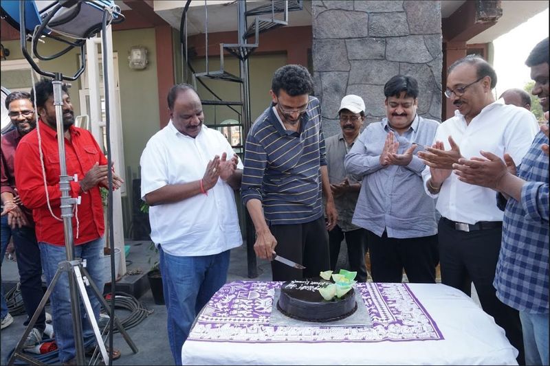 ఈ వేడుక లో నిర్మాతలు సునీల్ నారంగ్, పి. రామ్మోహన్ రావు లతో పాటు ఏషియన్ గ్రూప్ పార్టనర్ సదానంద్, ఎగ్జిక్యూటివ్ ప్రొడ్యూసర్ విజయ్ భాస్కర్, ఎగ్జిబిటర్ శ్రీధర్,సినిమాటోగ్రాఫర్ విజయ్.సి.కుమార్, మూవీ టీమ్ పాల్గొన్నారు.